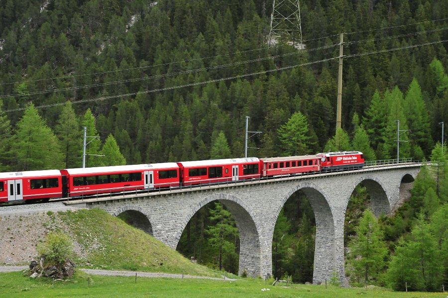 RhB Glacier Express, Allegra Triebwagen und andere (23)